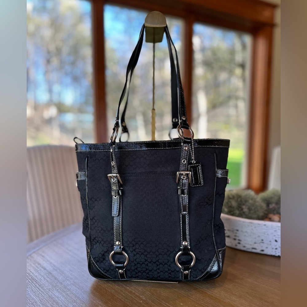 Coach | rare vintage signature gallery tote black patent leather silver hardware